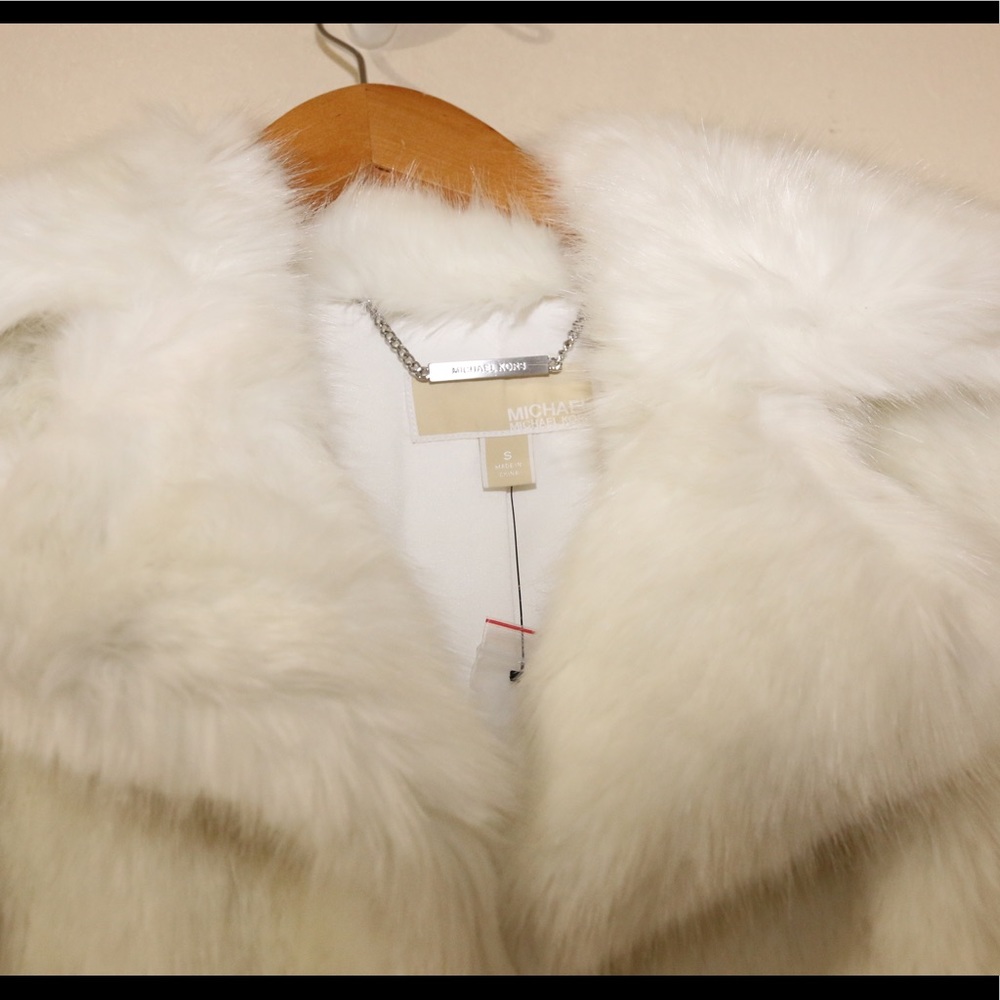 🎉HOST PICK🎉NEW Michael Kors Faux Fur Coat - Picture 7 of 8